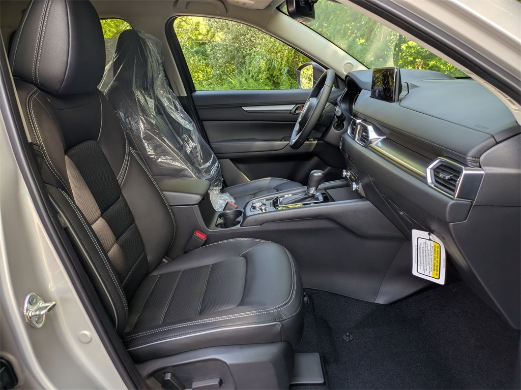 2025 Mazda CX-5 2.5 S Preferred photo 24