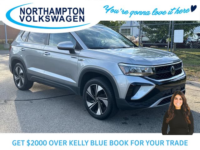 2024 Volkswagen Taos SE photo 2