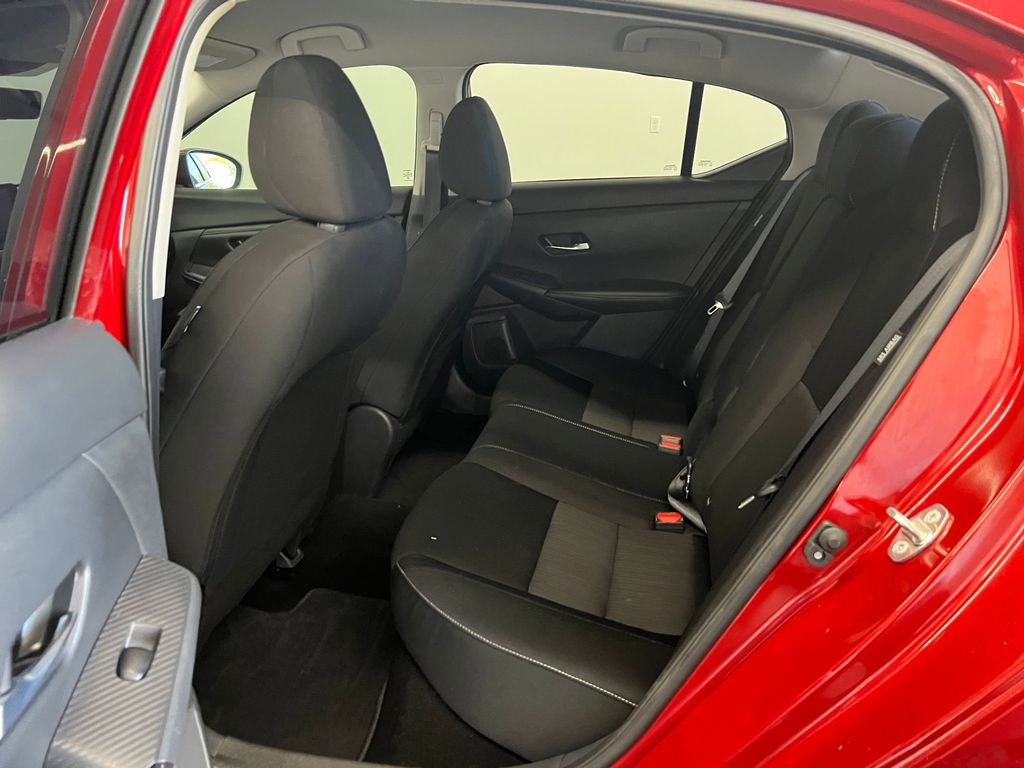 2022 Nissan Sentra SV photo 12