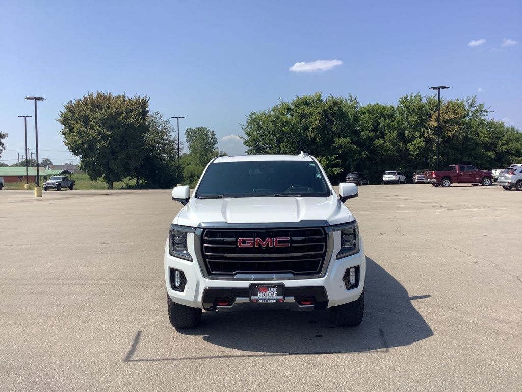 2021 Gmc Yukon AT4 photo 2