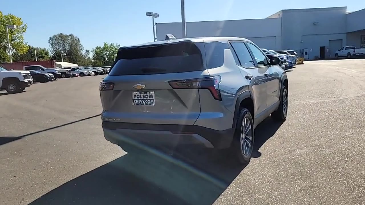 2026 Chevrolet Equinox LT photo 8