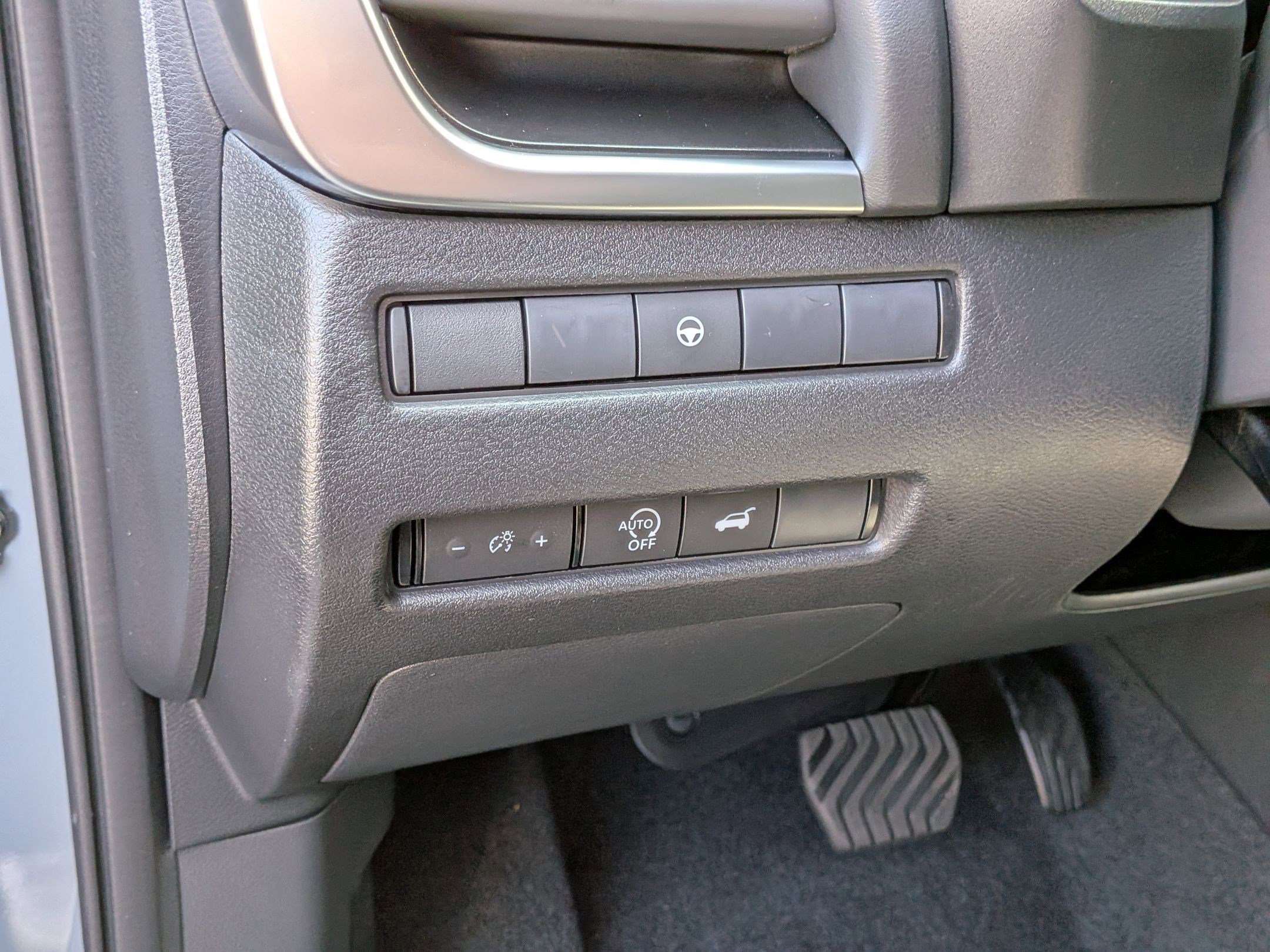 2026 Nissan Rogue SV photo 12