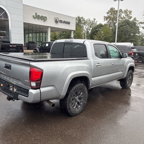 2023 Toyota Tacoma SR5 photo 2