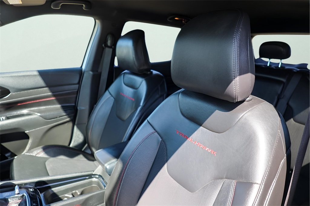 2024 Jeep Compass Trailhawk photo 9