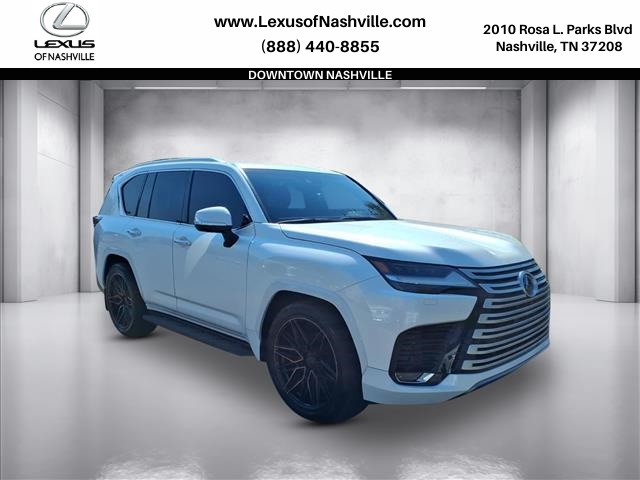 2022 Lexus LX Luxury's photo