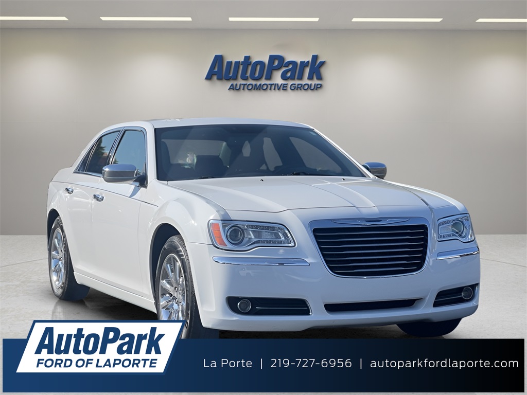2012 Chrysler 300 Limited's photo