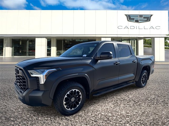 2022 Toyota Tundra SR5's photo