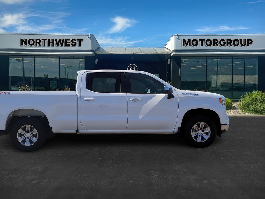 2023 Chevrolet Silverado 1500 LT photo 6
