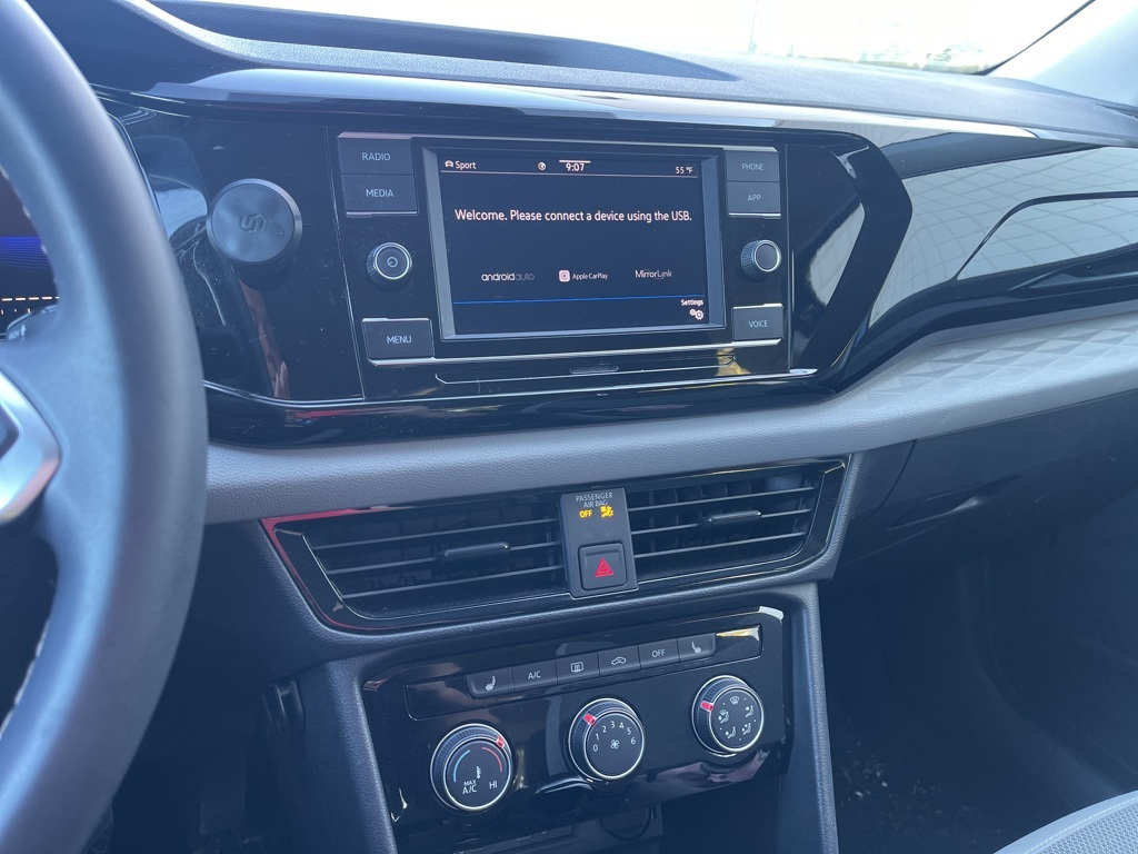 2023 Volkswagen Taos S photo 3