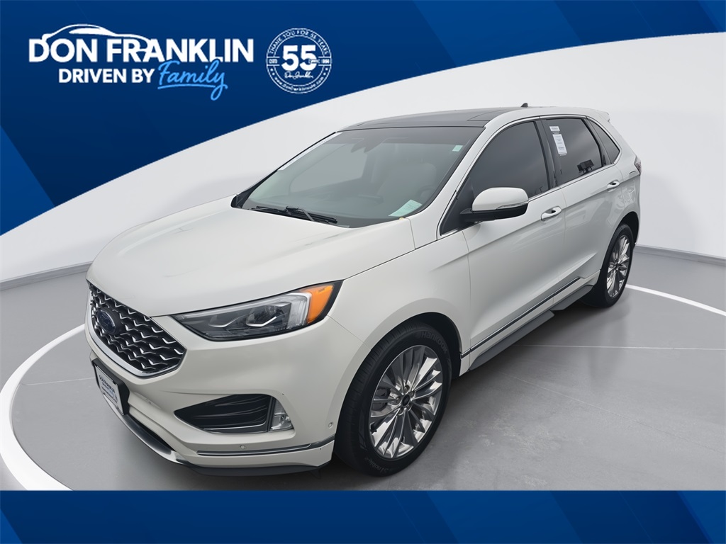 2024 Ford Edge Titanium's photo