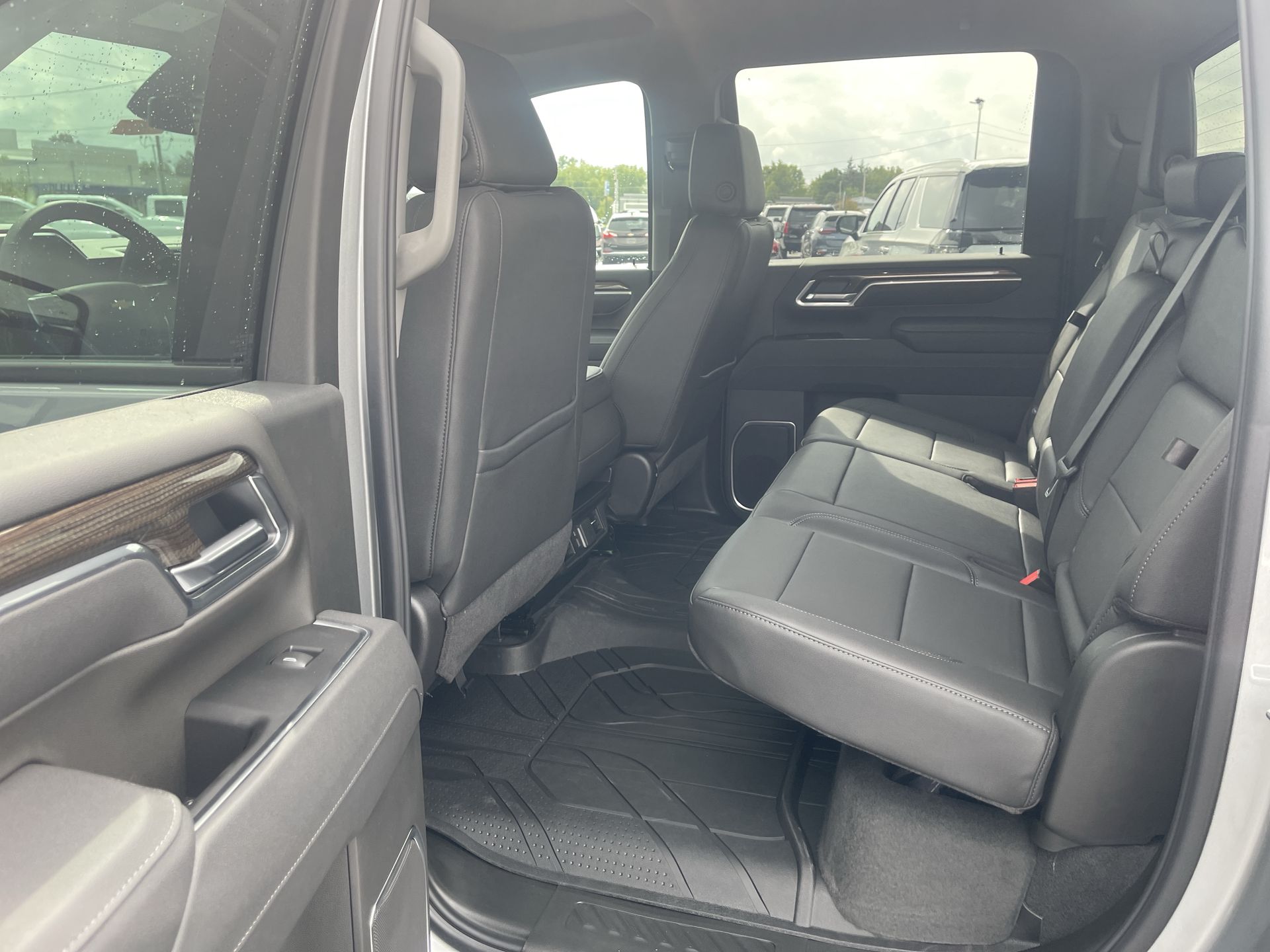 2026 Chevrolet Silverado 3500HD LT photo 23