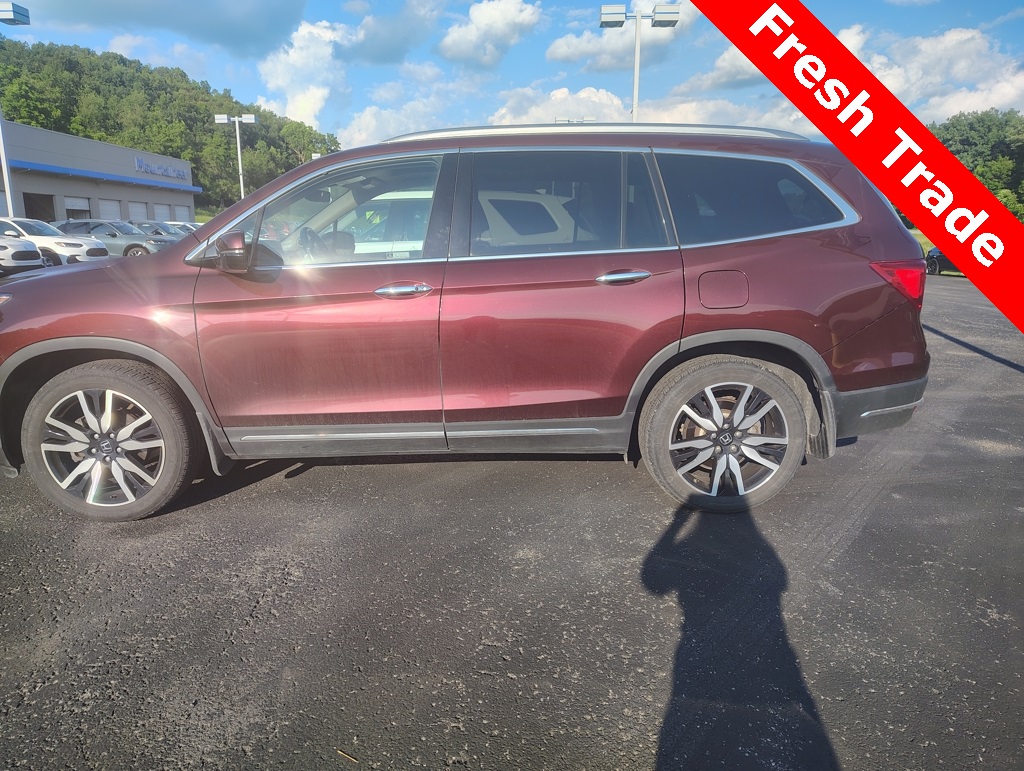 2021 Honda Pilot Touring photo 4