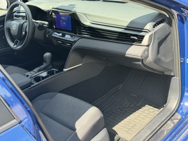2025 Toyota Camry LE photo 27