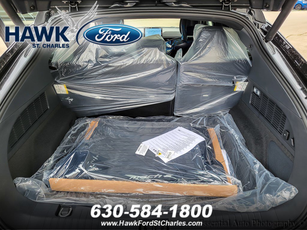 2025 FORD MUSTANG MACH-E - Image 16