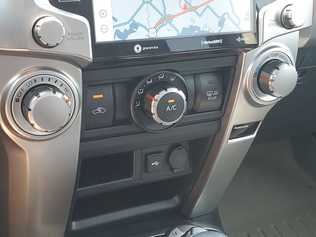 2022 Toyota 4Runner SR5 photo 10