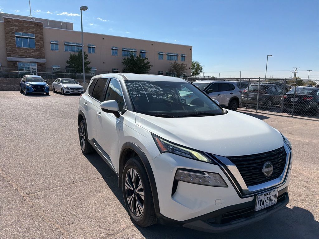 2022 Nissan Rogue SV photo 6