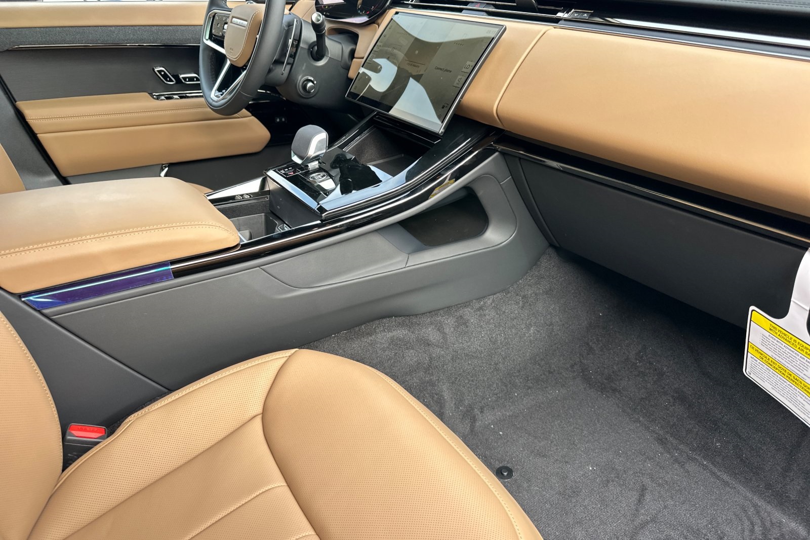 2025 Land Rover Range Rover Sport SE photo 17