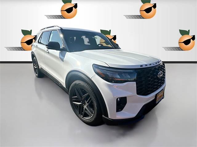 2025 Ford Explorer ST's photo