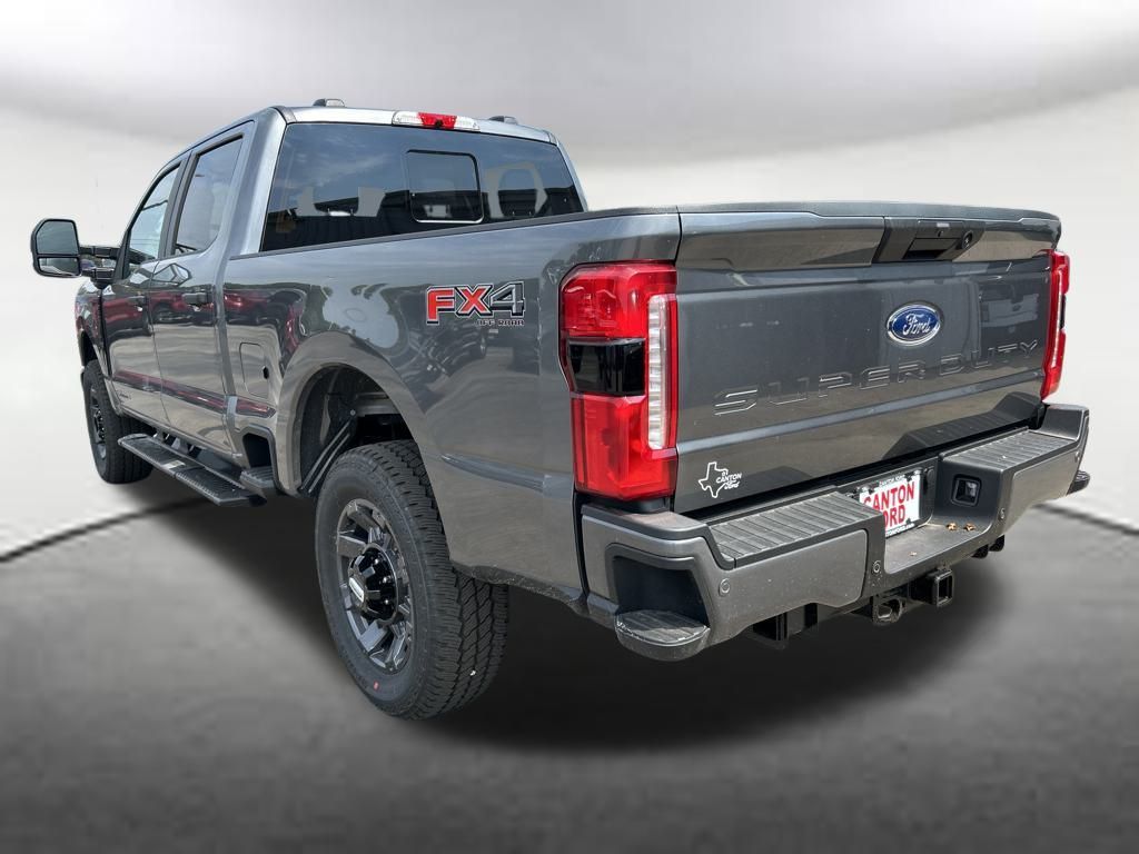 2025 Ford F-250 XL photo 4
