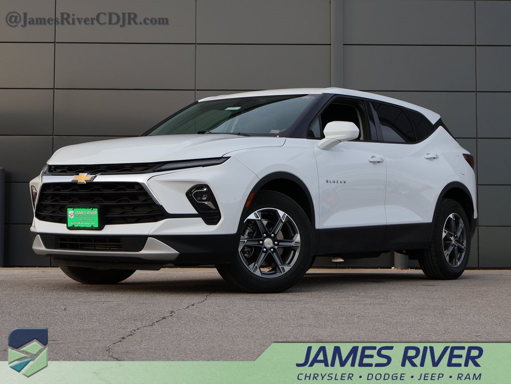 2025 Chevrolet Blazer 2LT's photo