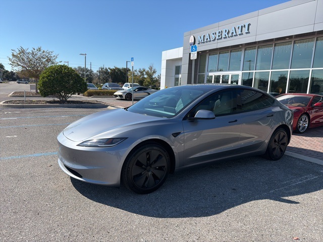 2025 Tesla Model 3 Long Range photo 2