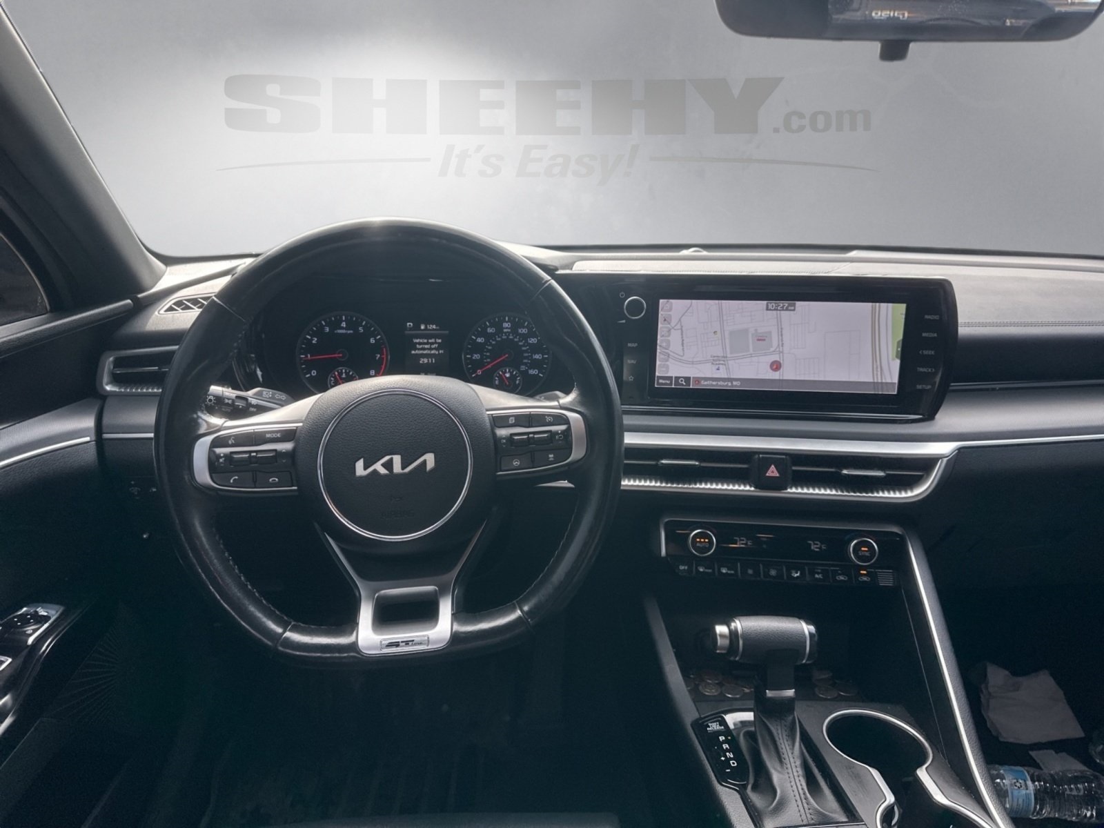 2024 Kia K5 GT-Line photo 3