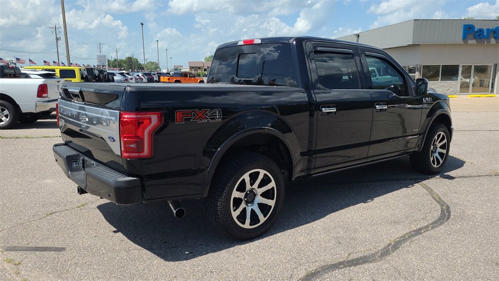 2017 Ford F-150 Platinum photo 2