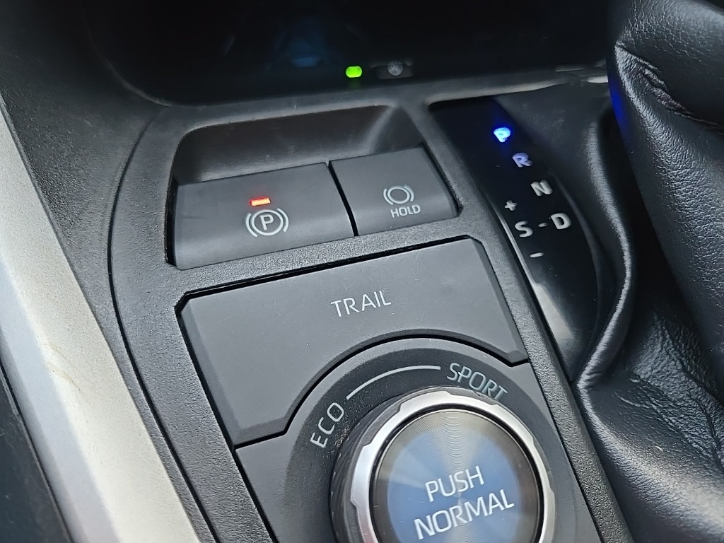 2022 Toyota RAV4 Hybrid XSE photo 59