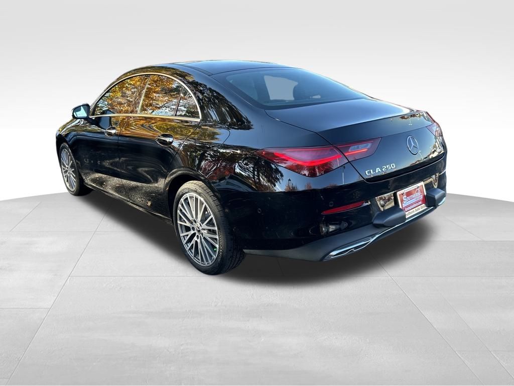 2025 Mercedes Benz CLA 250 4MATIC photo 3
