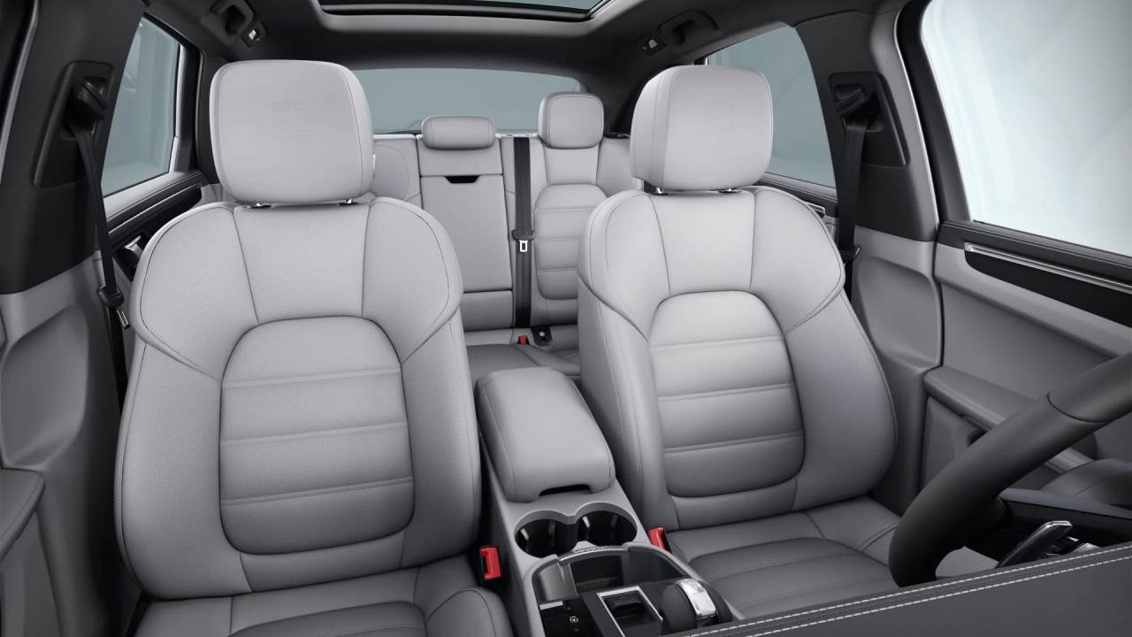 2026 Porsche Macan S photo 10