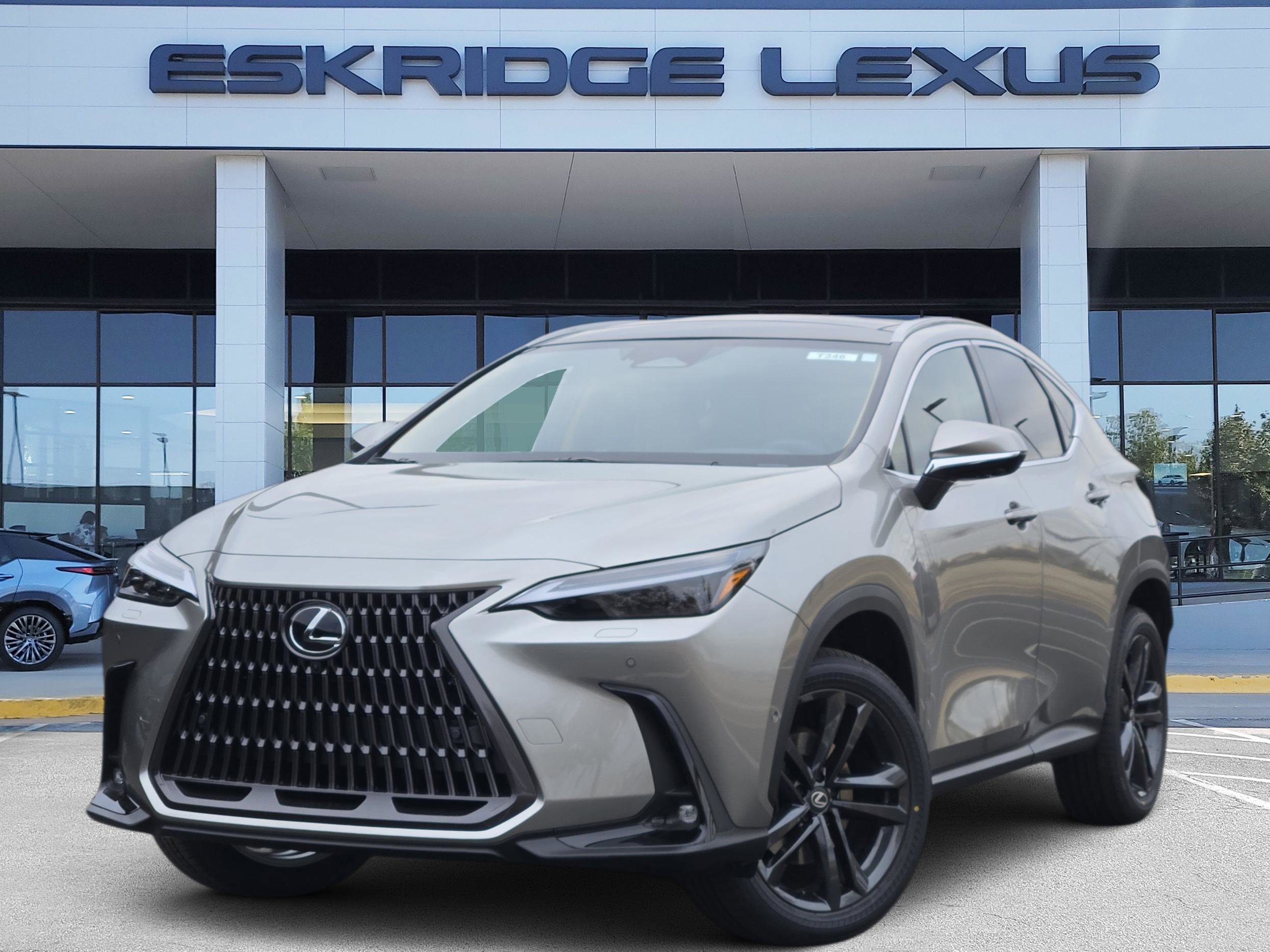 2026 Lexus NX PHEV 450h+'s photo