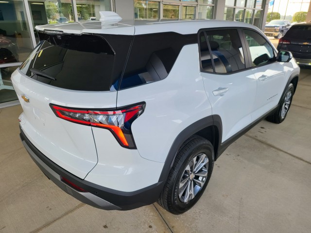 2026 Chevrolet Equinox LT photo 3