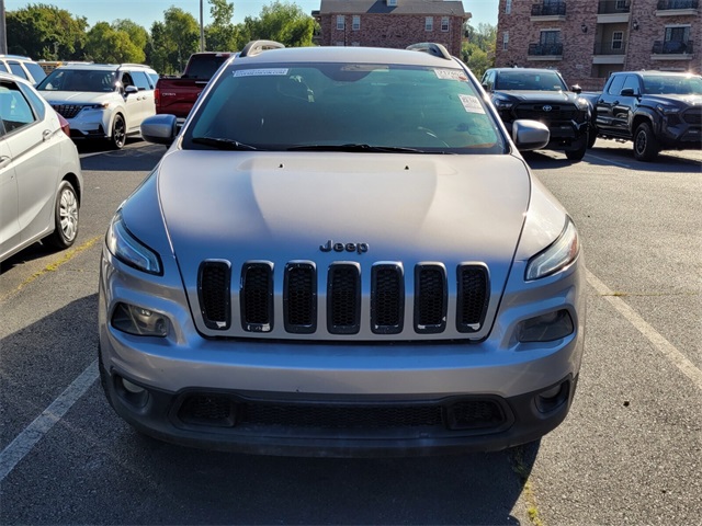 2018 Jeep Cherokee Latitude photo 2