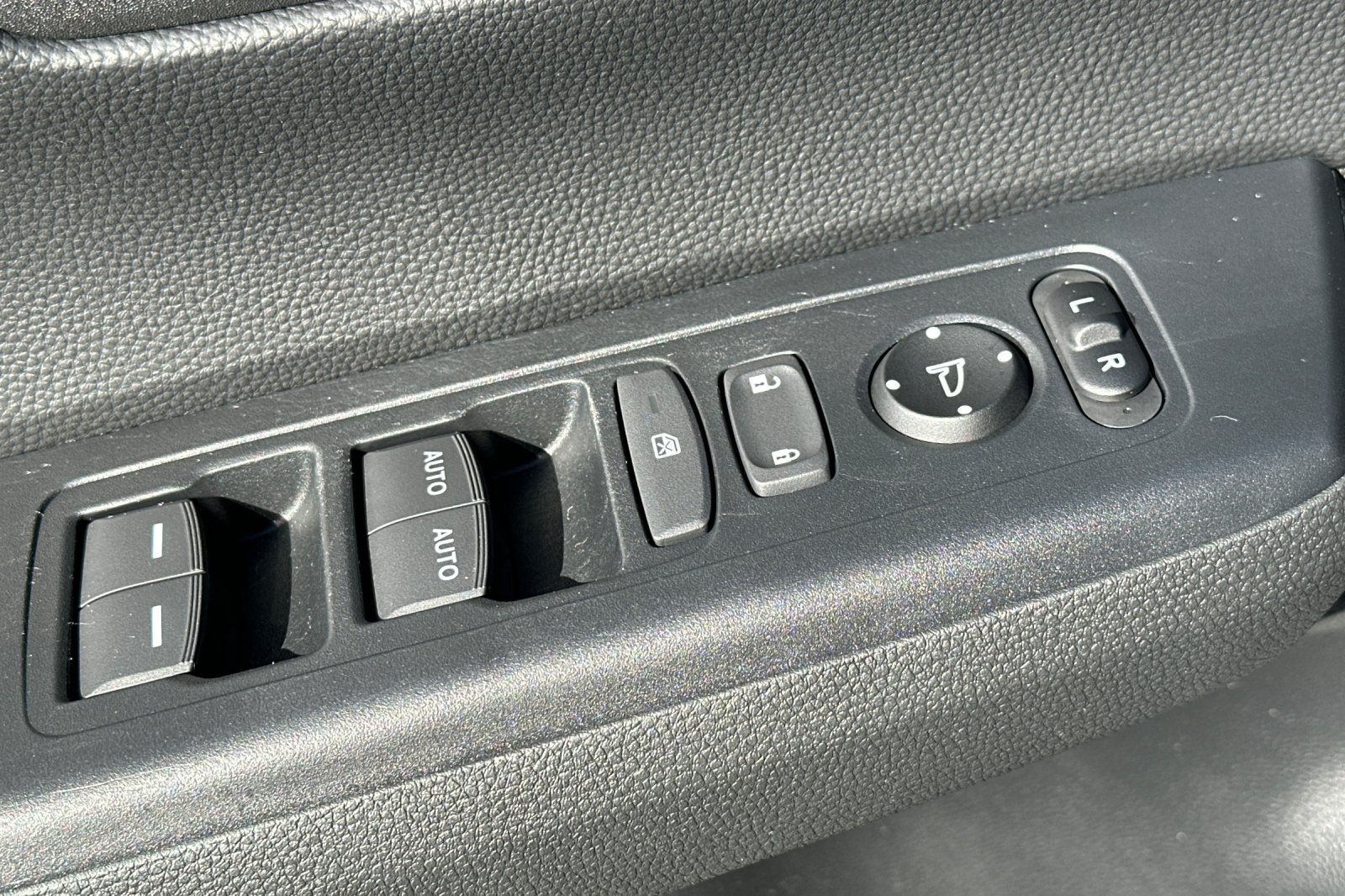 2024 Honda CR-V EX photo 12