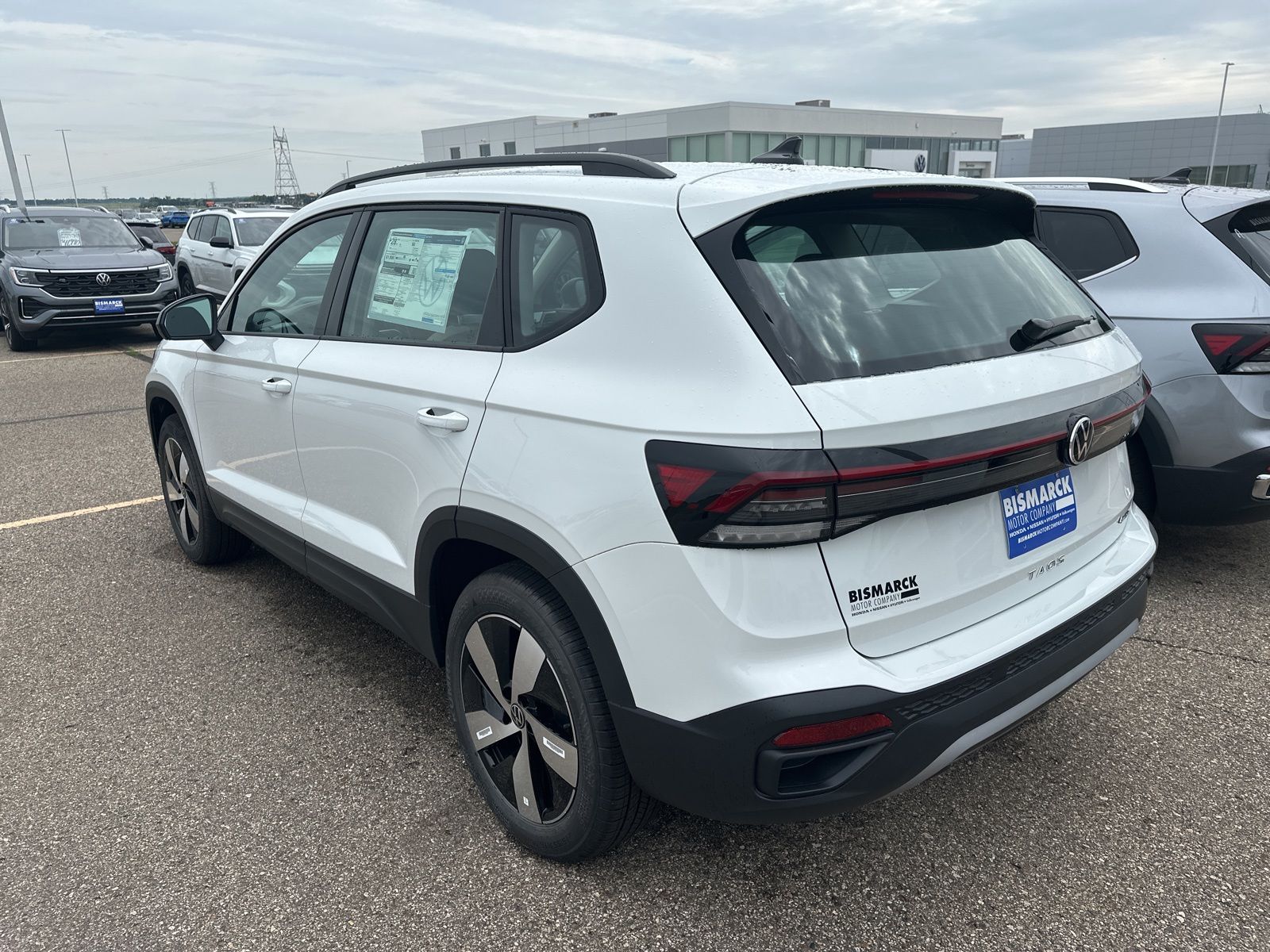 2025 Volkswagen Taos S photo 4