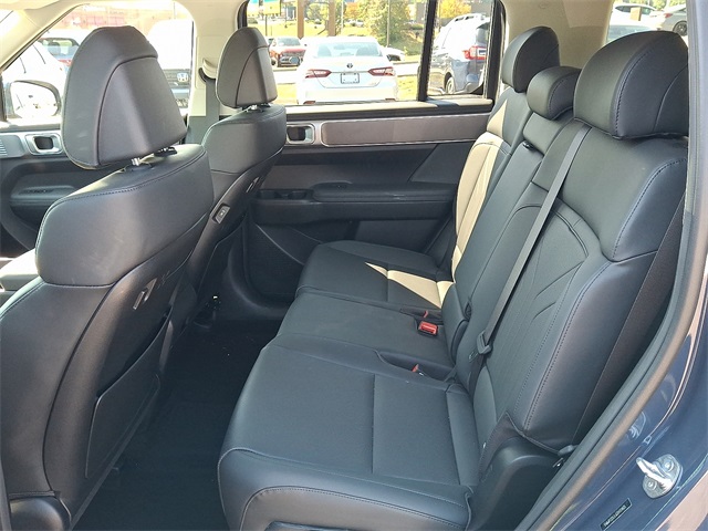 2025 Hyundai Santa Fe SEL photo 9