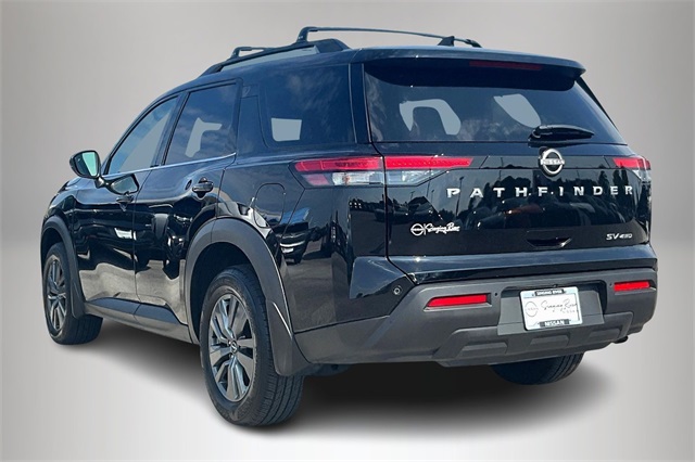 2024 Nissan Pathfinder SV photo 4