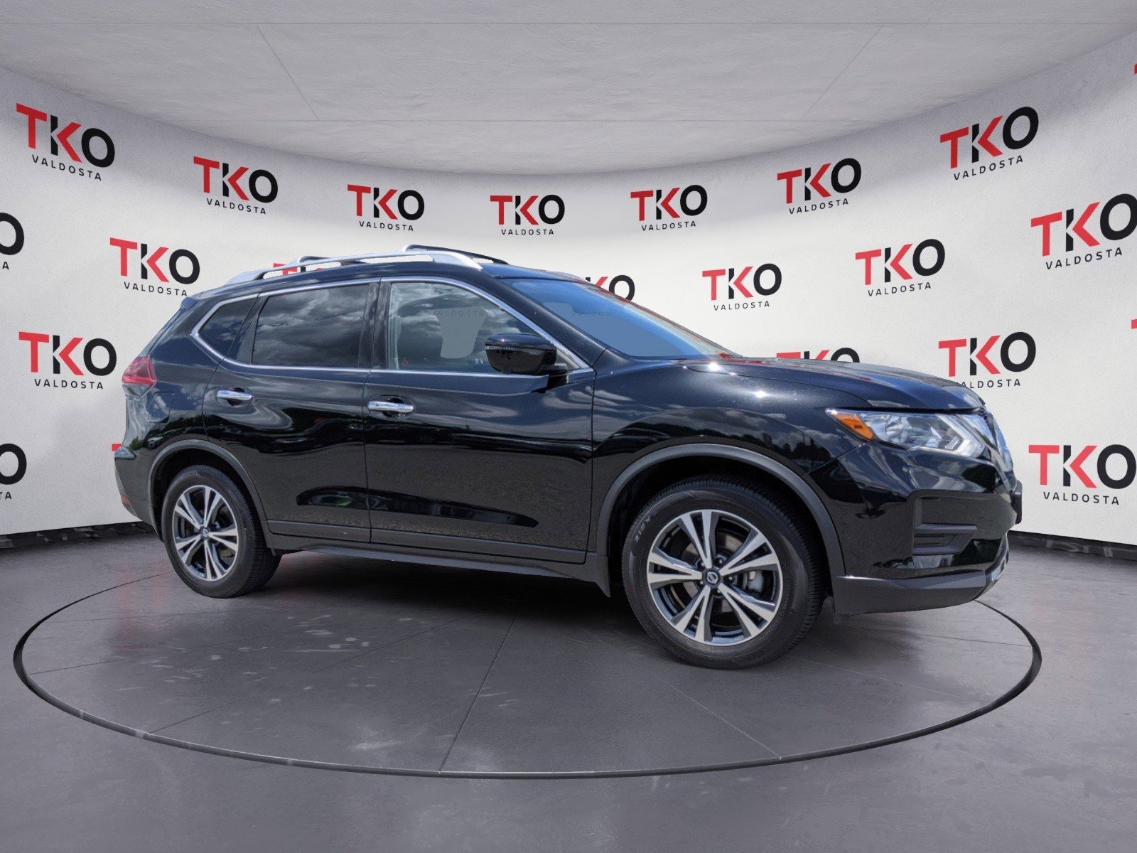 2020 Nissan Rogue SV's photo