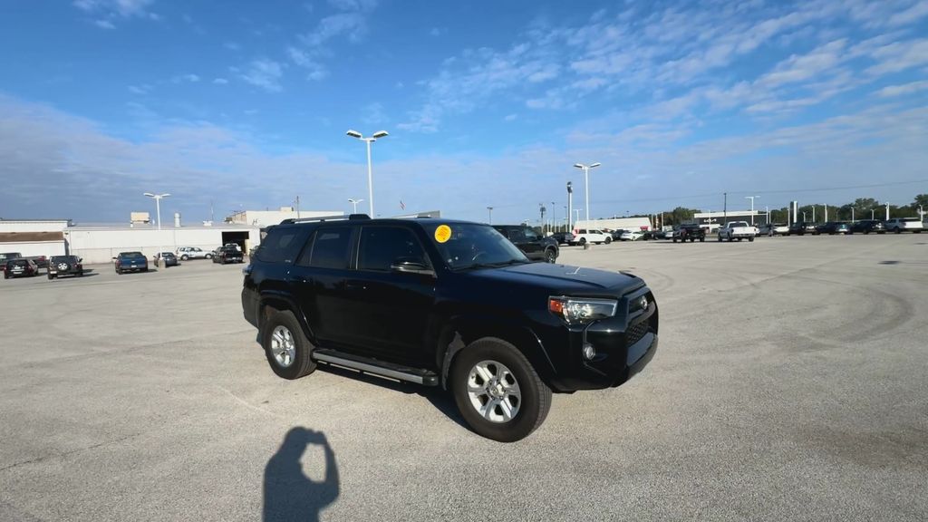 2019 Toyota 4Runner SR5 Premium photo 2