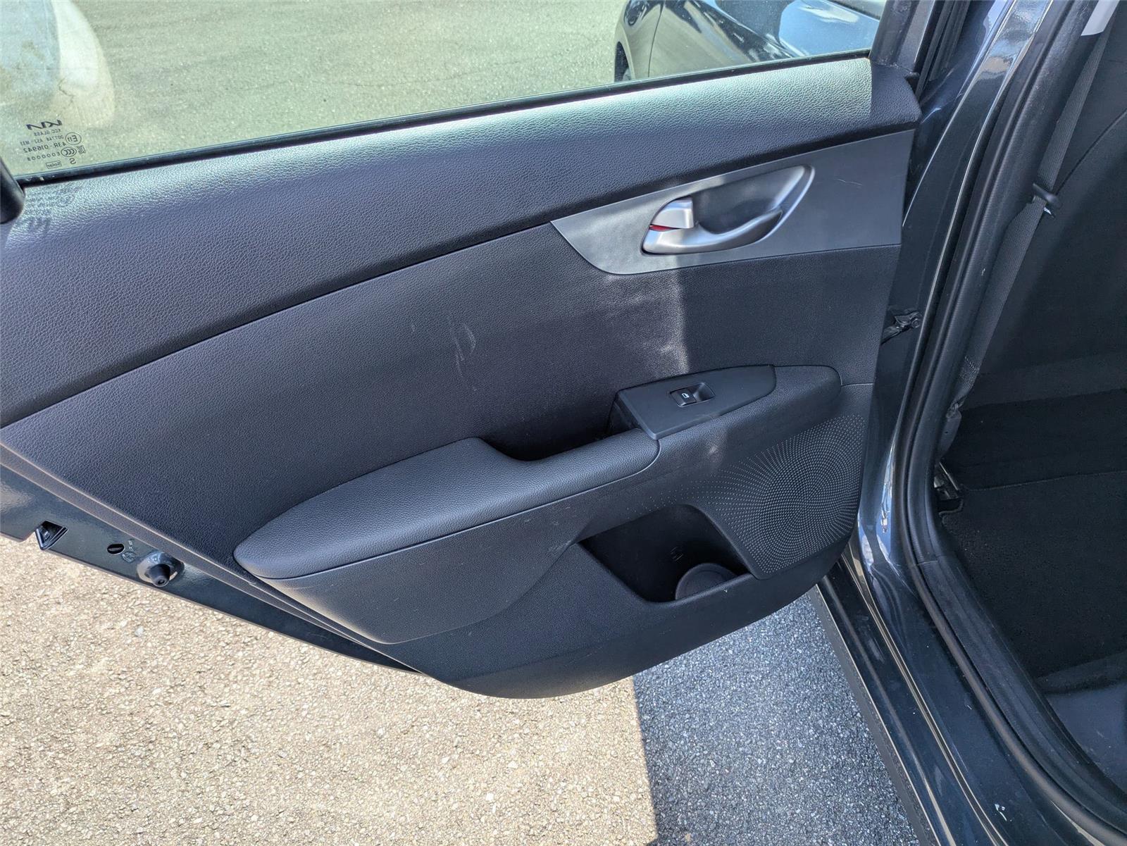 2021 Kia Forte FE photo 25