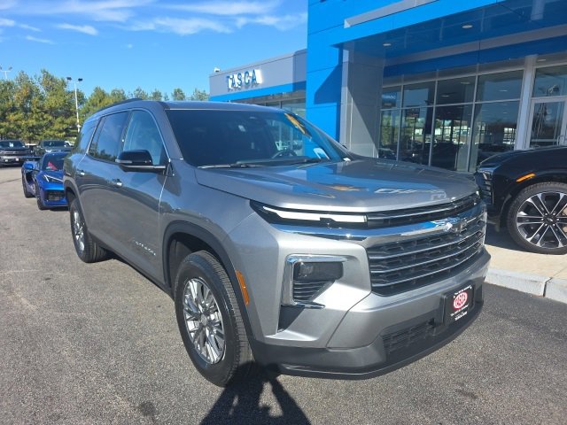 2026 Chevrolet Traverse LT's photo