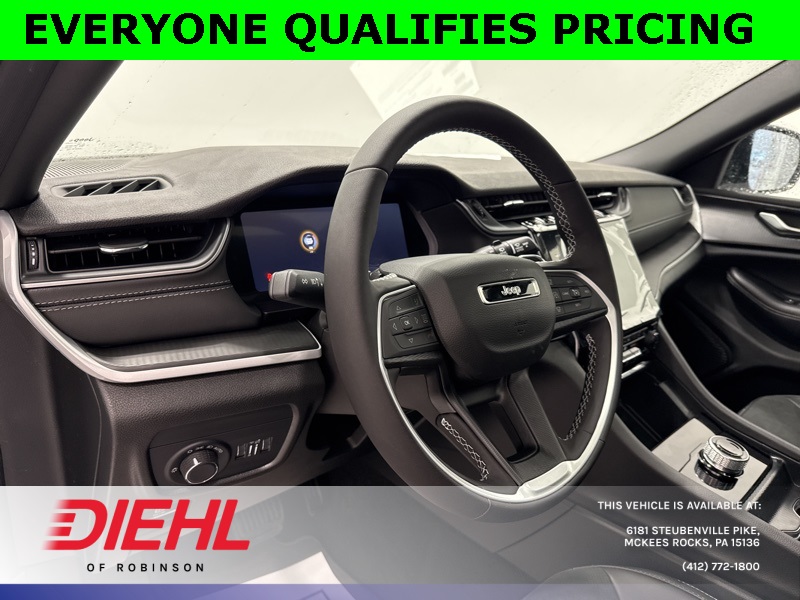 2025 Jeep Grand Cherokee Altitude photo 18