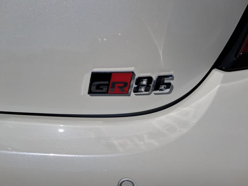 2024 Toyota GR86 photo 9