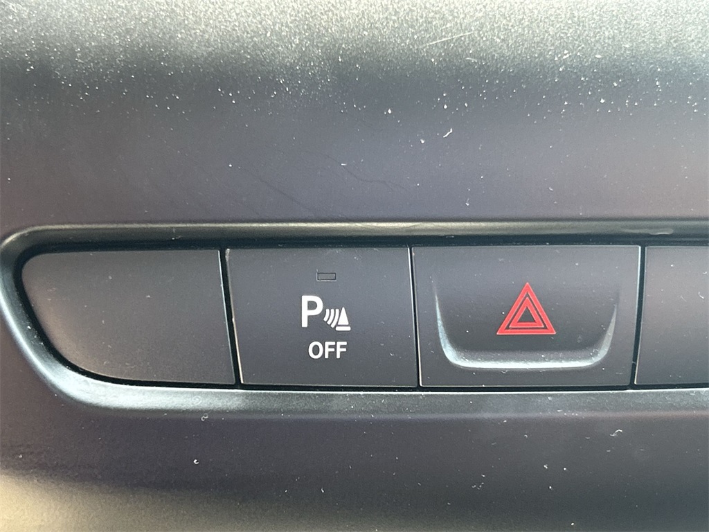 2019 Jeep Cherokee Latitude photo 29