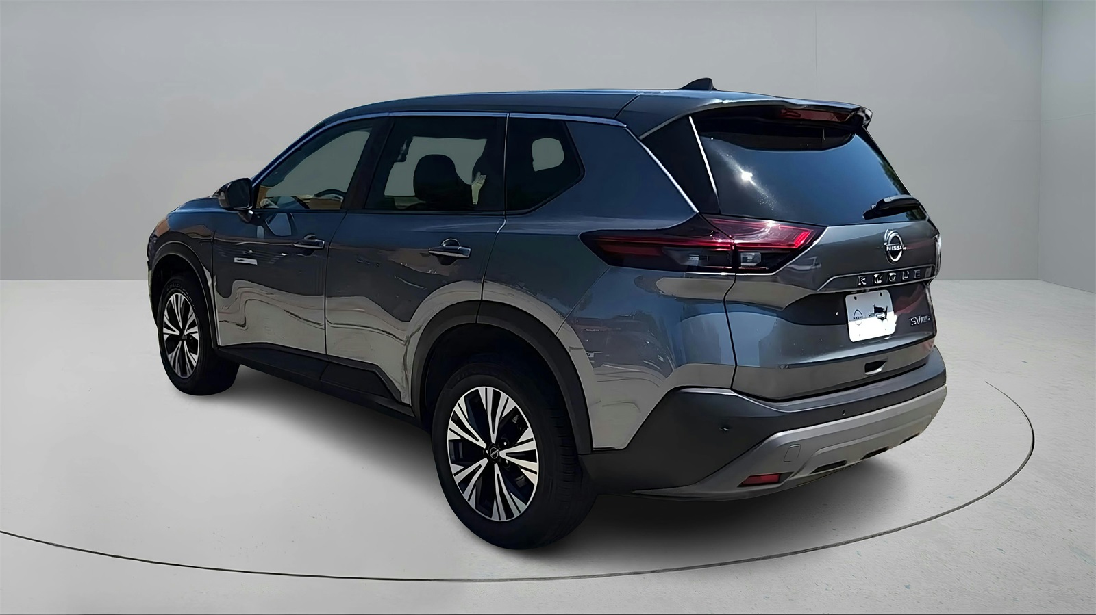 2023 Nissan Rogue SV photo 5