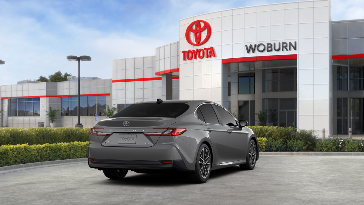 2025 Toyota Camry XLE photo 9