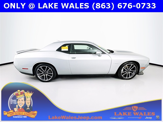 2022 Dodge Challenger R/T photo 8
