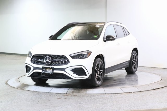 2025 Mercedes Benz GLA 250 4MATIC photo 2