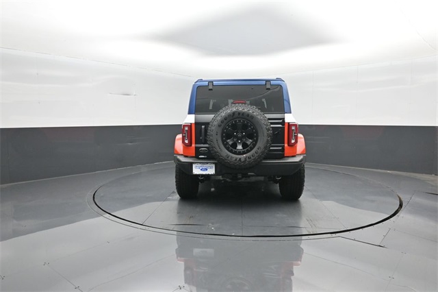 2025 Ford Bronco First Edition photo 3