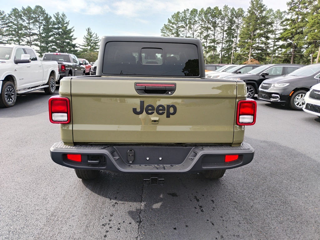 2025 Jeep Gladiator Sport S photo 6